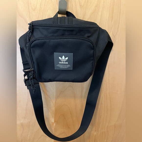 adidas Handbags - EUC Adidas belt bag.